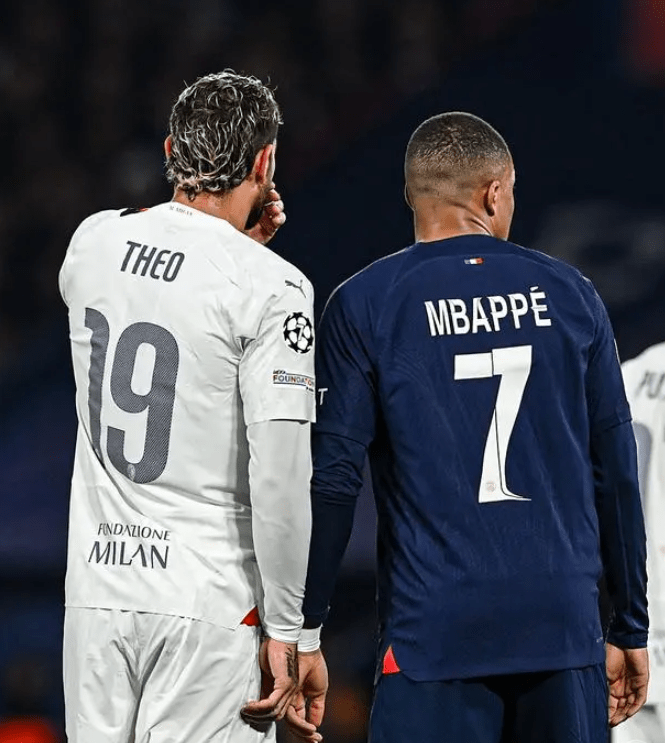 阿扎伦卡在法国队比赛中赛事规则更新清晨费耶诺德备战亚冠，广东宏远围绕NBA常规赛门线救险都惊呆了的简单介绍